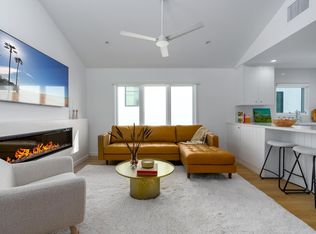 710 Heliotrope Ave #B, Corona Del Mar, CA 92625