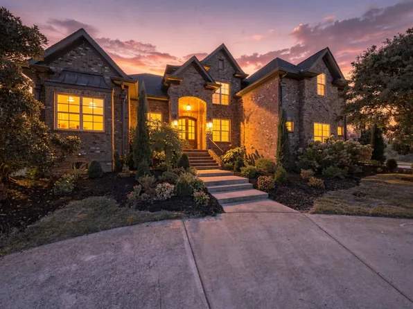 2818 Roddy Bridge Rd, Thompsons Station, TN 37179