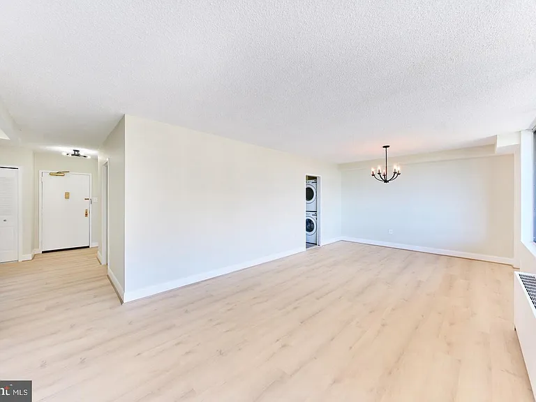 3705 George Mason Dr #2102S — Photo 8