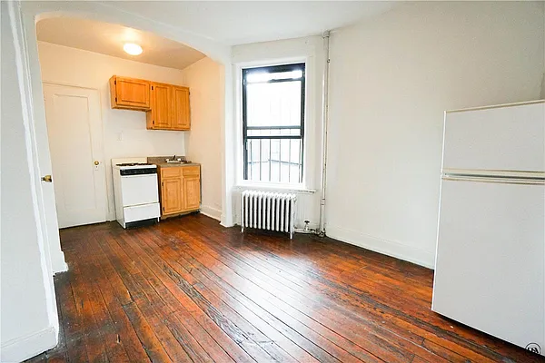 Rented by DSA Realty | media 20
