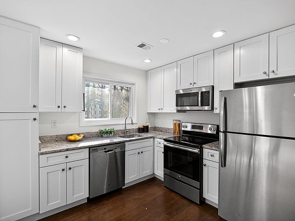 2nd image of 2434 Southgate Sq