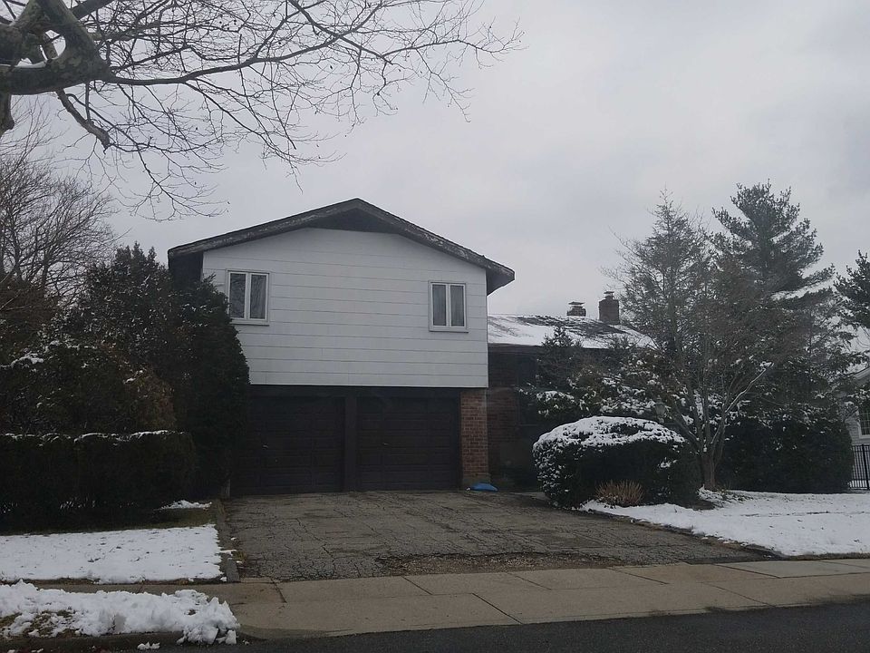 1st image of 12 Otsego Pl