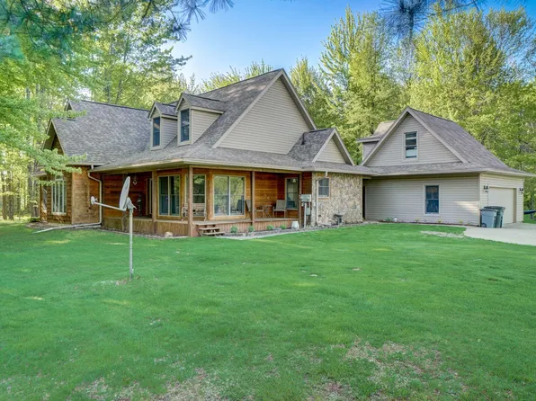 7880 Lindsey Rd, Casco, MI 48064