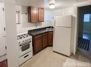 21-66 19th St #2, Astoria, NY 11105