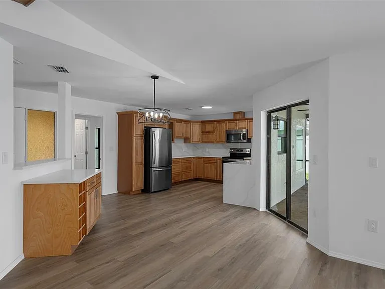 9910 Island Harbor Dr #A — Photo 24