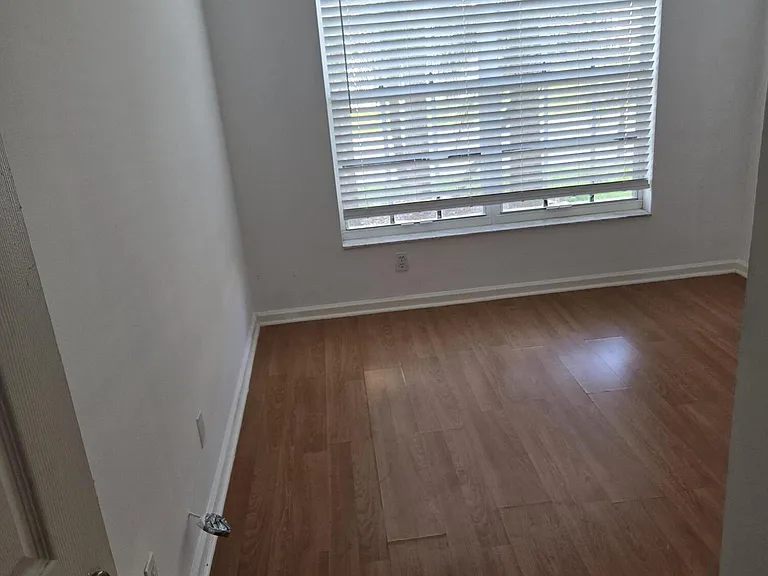 7093 Middlebury Dr #7093 — Photo 19