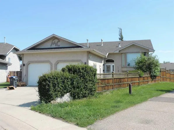 25 SW Fulmar Close, Sylvan Lake, AB T4S 2K7