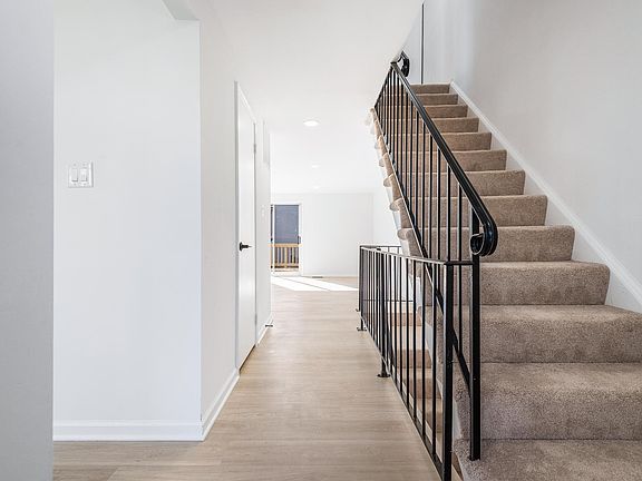 4th image of 14510 Black Horse Ct