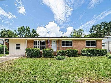 1st image of 33621 Forest Glen Dr