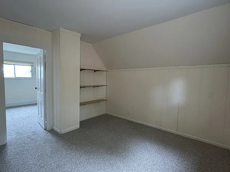637 W Main St — Photo 13