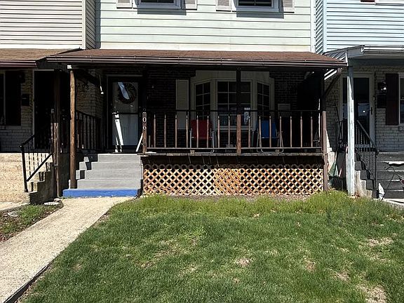 2nd image of 206 Hendel St