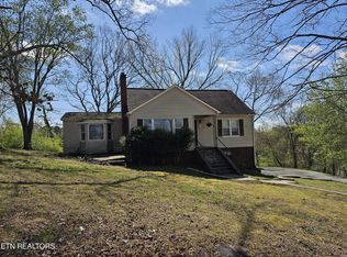 238 Harding Rd, Harriman, TN 37748