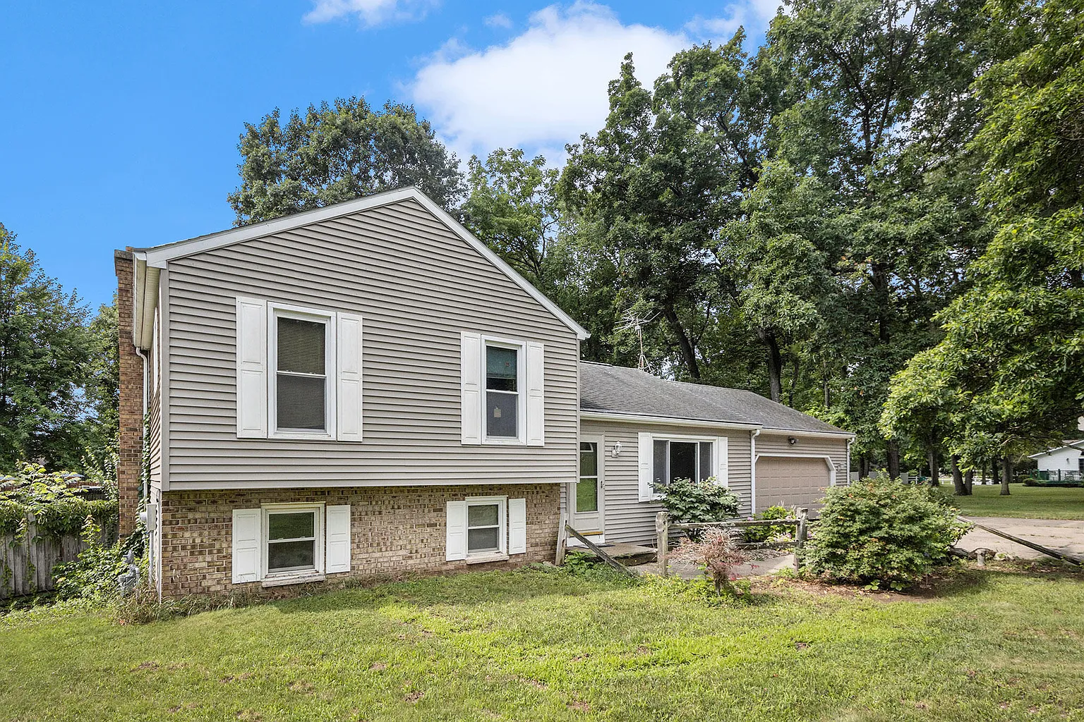 118 Winding Wood Way photo 1