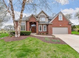 114 Jason Ct, Aurora, IL 60502