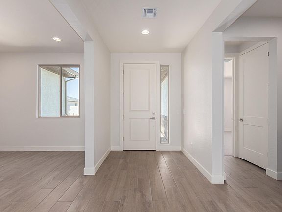 4th image of 1469 W Avenida Del Valle