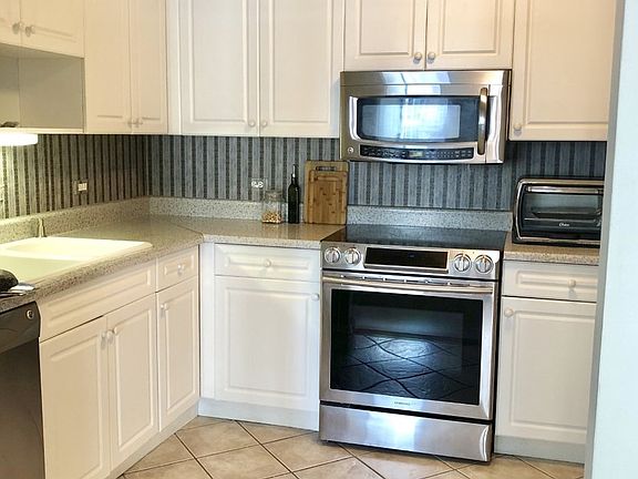 3rd image of 70 W Huron St APT 2504