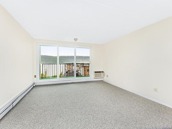 3rd image of 1120 Warburton Ave APT 2D