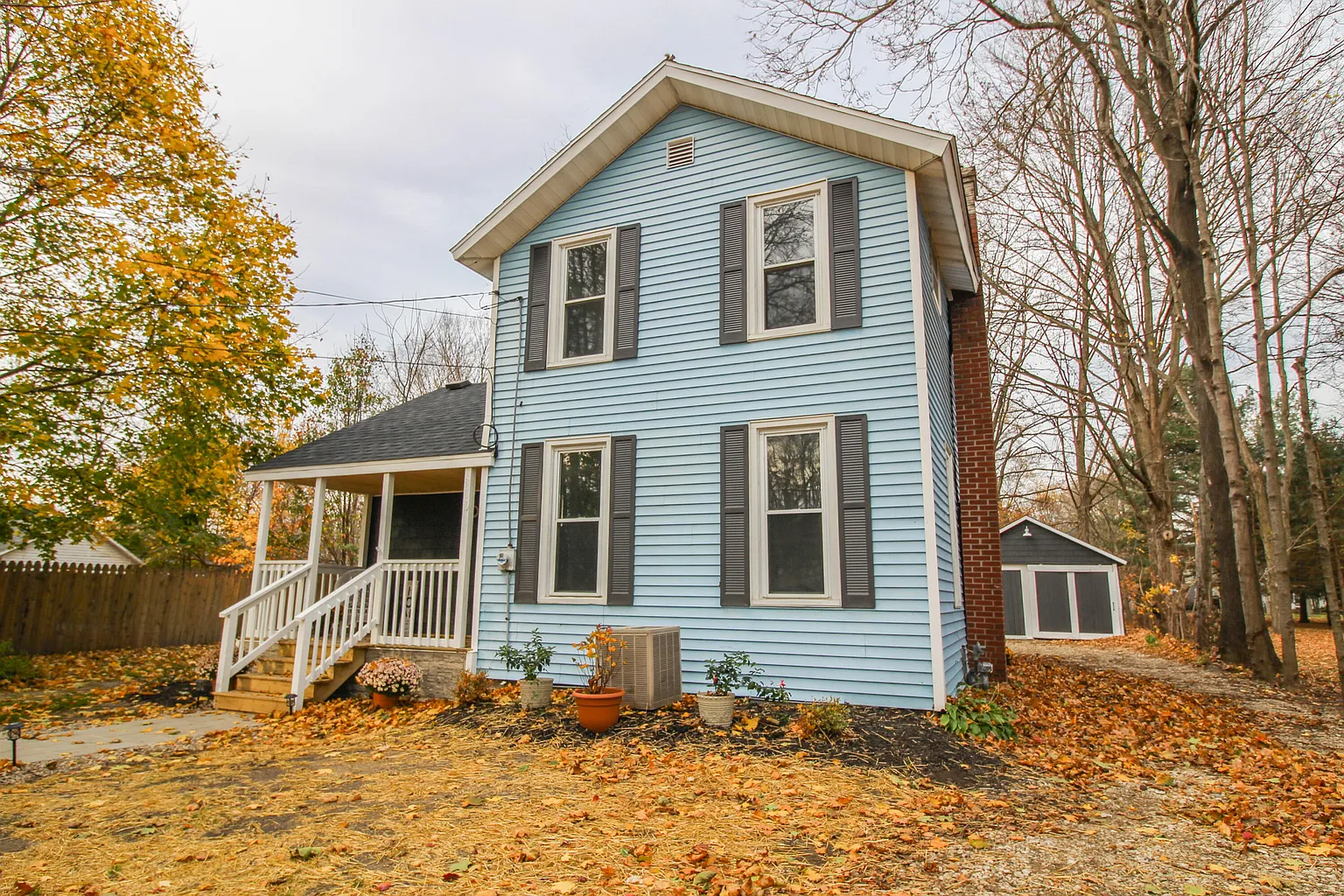 310 N Lincoln Ave photo 1