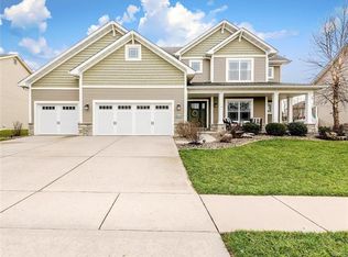 910 Moorfield Park Dr, O Fallon, IL 62269