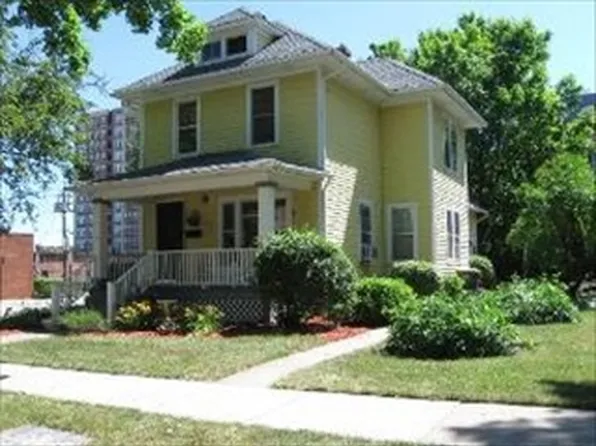 101 S Dunton Ave, Arlington Heights, IL 60005