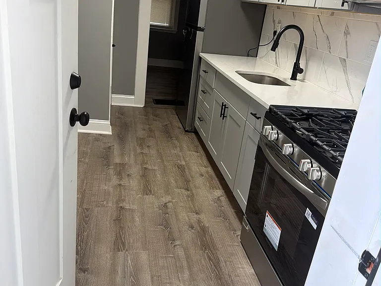 1535 Minnesota Rd — Photo 1