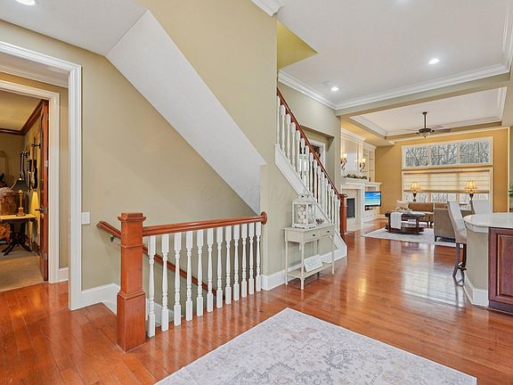 2nd image of 3848 Stonewater Dr