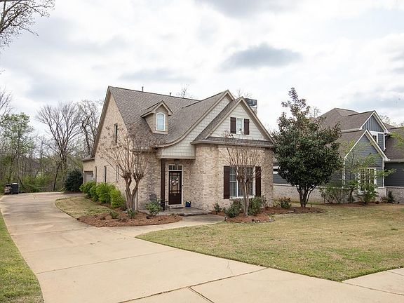 2nd image of 139 Oxmoor Rdg