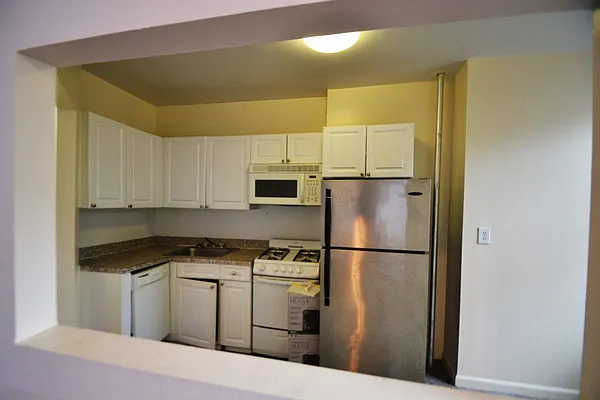 Rented by Bohemia Realty Group | media 19