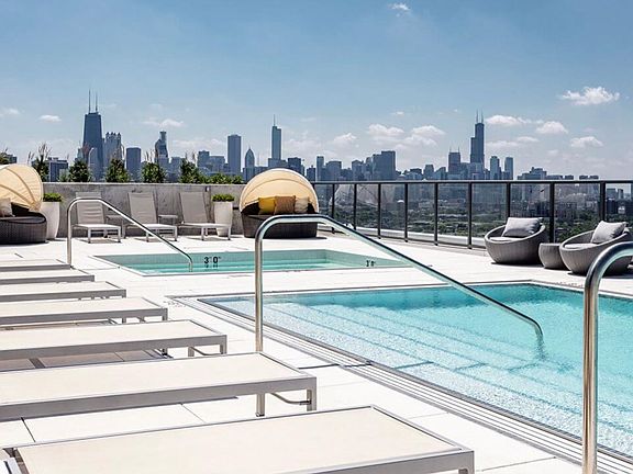 5th image of 2330 N Lincoln Ave #1102