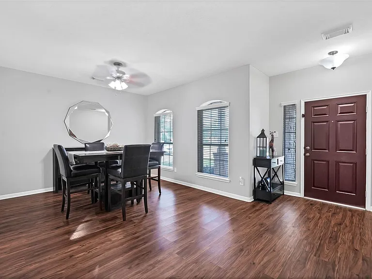 15319 Tupelo Dr — Photo 3