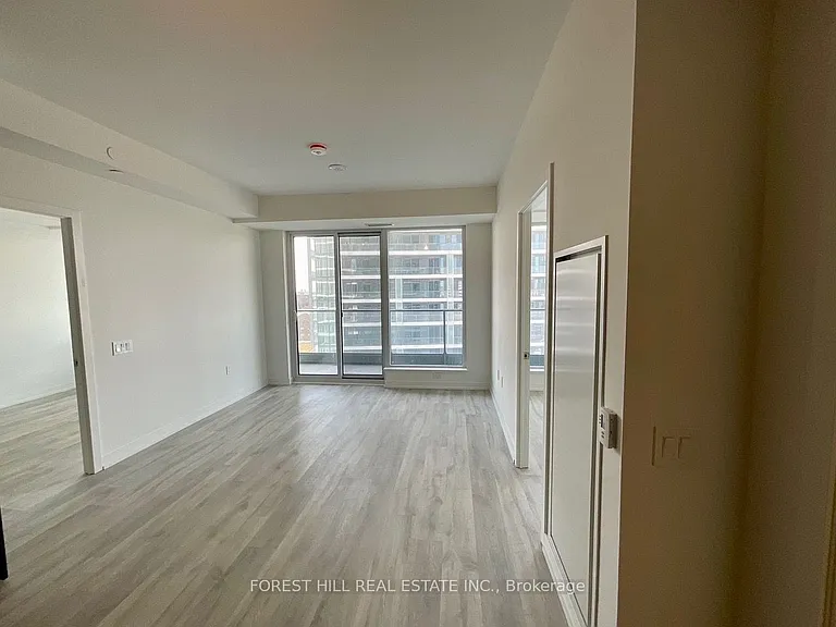 7 Golden Lion Hts S #1507 — Photo 10