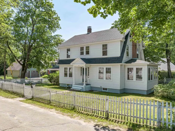 1 Garland Street, Plymouth, NH 03264
