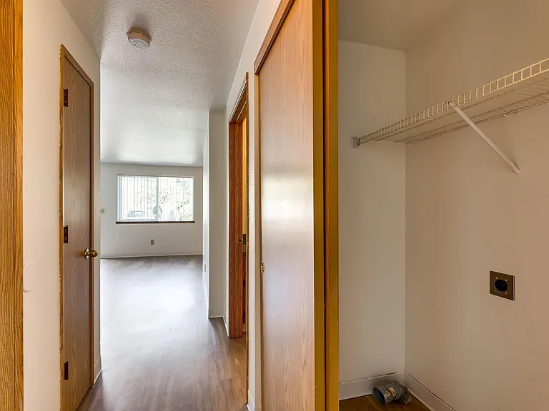 108 Village East Way SE — Photo 7