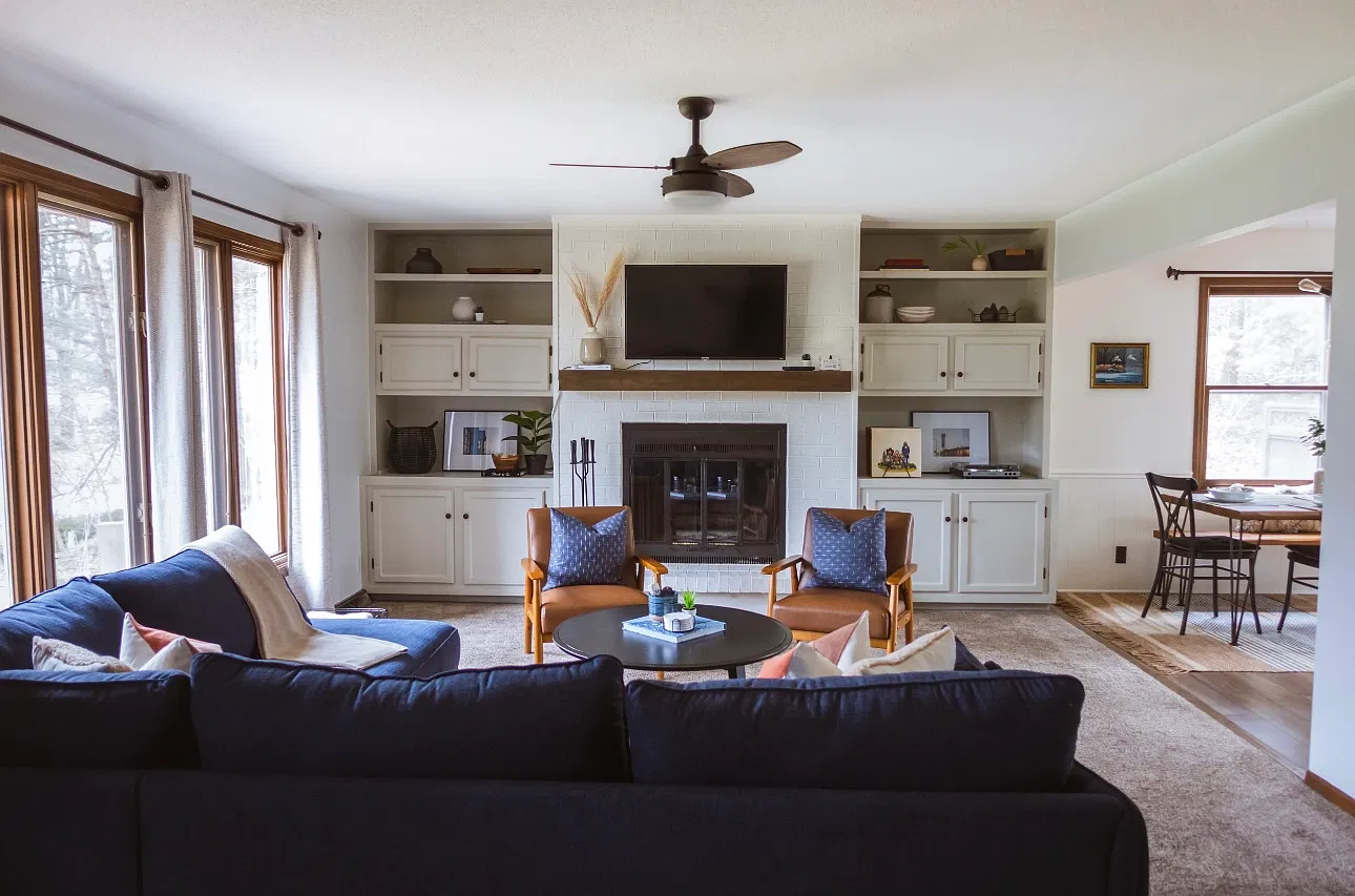 17143 Lakeview Ave — Photo 1