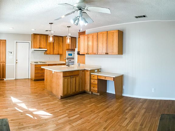 Kitchen and Dining (old flooring)