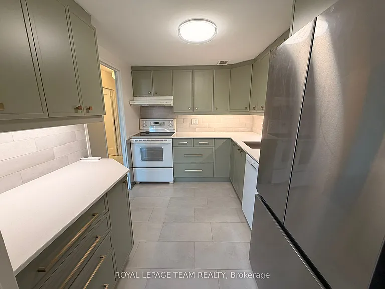 515 Saint Laurent Blvd #318 — Photo 15