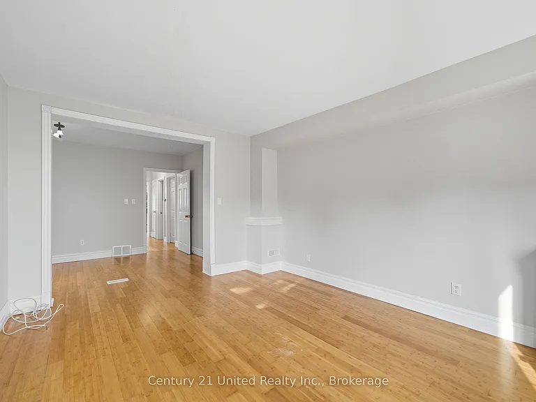 559 Hamilton St — Photo 27