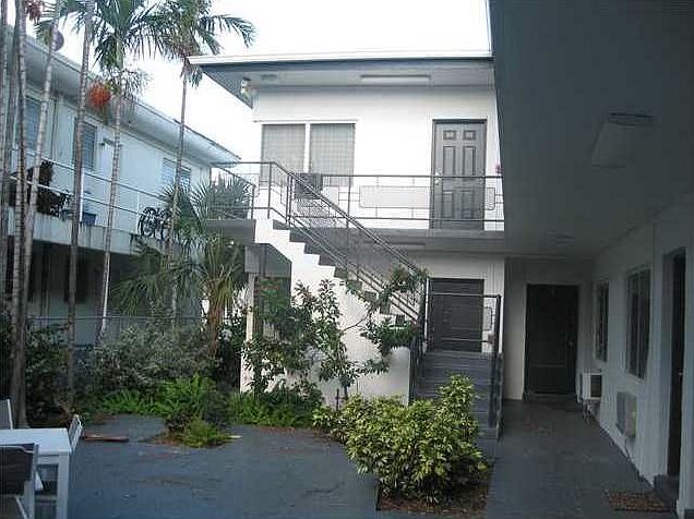 2nd image of 8320 Harding Ave