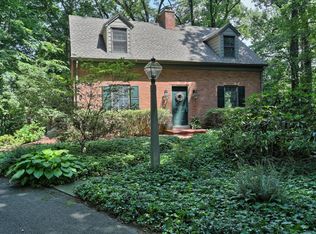 2841 Spring Valley Rd, Lancaster, PA 17601