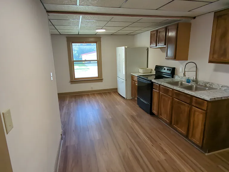 33 N Brookside Ave #1 — Photo 2