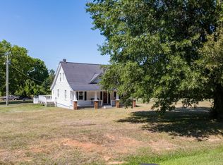 1509 Oak Hill Rd, Oxford, NC 27565