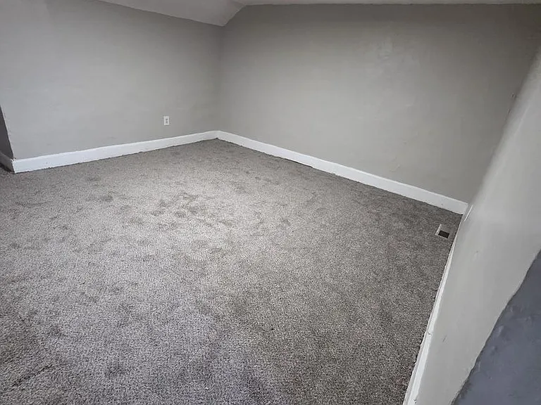 517 Stuyvesant Ave — Photo 10