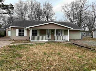 717 N 26th St, Herrin, IL 62948