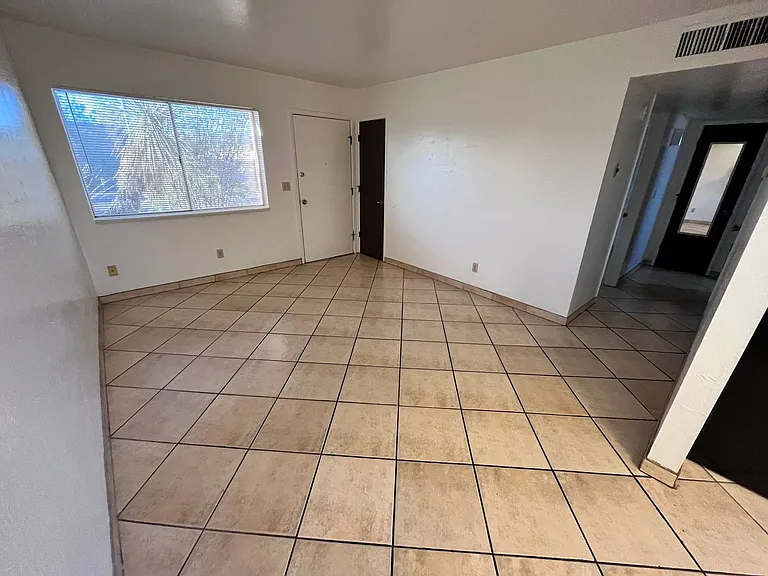 446 E Pastime Rd — Photo 20