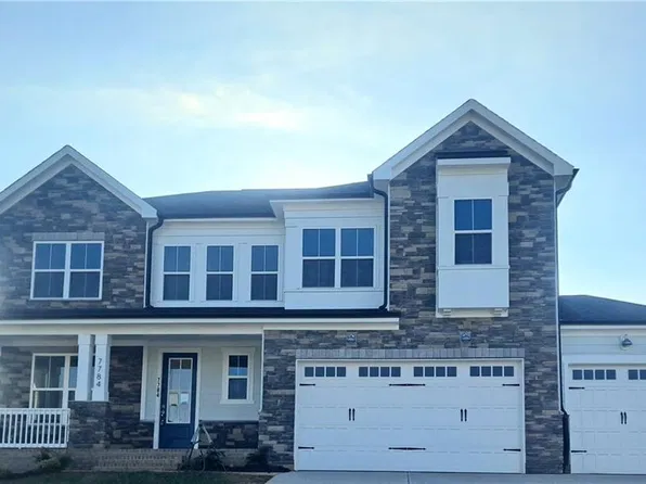 7784 Chadding Dr, Oak Ridge, NC 27310
