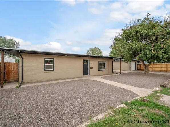 701 Mitchell Ct, Cheyenne, WY 82007