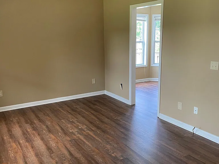 928 Nottingham Dr — Photo 15