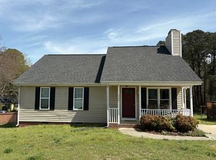 3540 Castlegate Dr, Raleigh, NC 27616