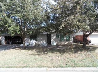 912 W Ave I, Kingsville, TX 78363