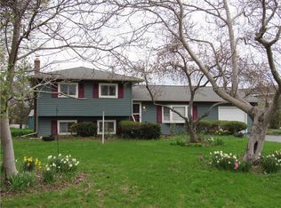 48 Wildbriar Rd, Rochester, NY 14623